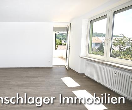 Wohnen in gefragter Lage von Neumarkt!
Renovierte 3-Zimmer-Wohnung mit Garage