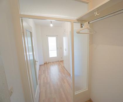 Helle, renovierte 3-Zi. Wohnung mit Klimaanlage und Loggia in zentraler Lage von Nürnberg
