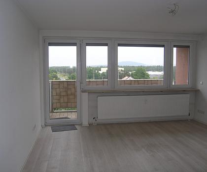 3-Zimmer-Wohnung in Aussichtslage mit Loggia -für 1-2 Personen geeignet-