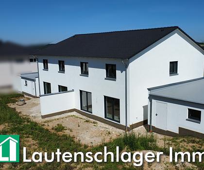 Effizient, großzügig & modern! NEUBAU-Doppelhaushälfte mit Doppelgarage in Deining bei Neumarkt/OPf.
