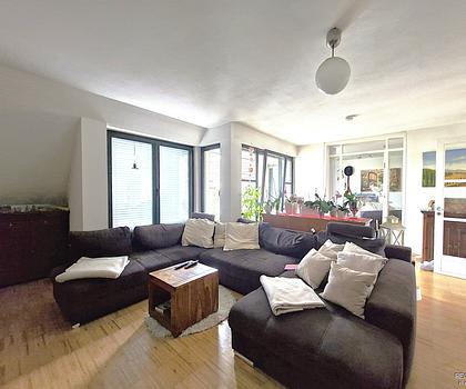 Helle 5,5-Zimmer-Maisonettewohnung mit zwei Balkonen und Galerie in ruhiger Lage von Stein