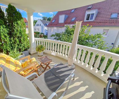 Ihr Logenplatz in der Sonne – 3-Zimmer-Wohnung mit großem Südwestbalkon u. Duplexstellplatz