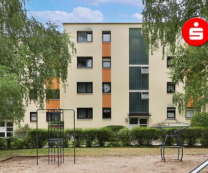 Freie 3-Zimmer-Wohnung mit großem Balkon und Kfz-Stellplatz in Röthenbach b. Schweinau