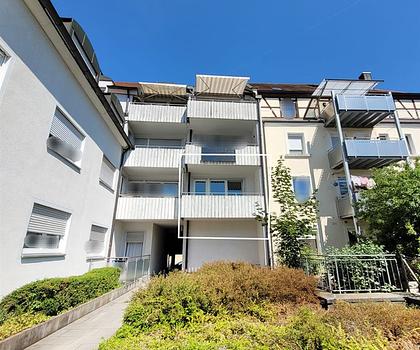 Zentral wohnen mit Balkon & Tiefgarage – 2-Zimmer-Wohnung mit Gestaltungsspielraum!
