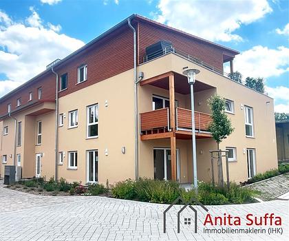 Exklusive 4-Zimmer Neubauwohnung zum Erstbezug mit Carport! 