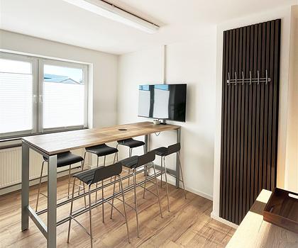 Modernes Büro im 1. OG mit Besprechungsraum – Ideale Geschäftslage!