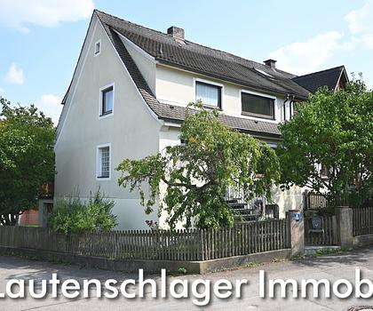 Erschwinglicher Wohntraum in ruhiger Lage!
Doppelhaushälfte in Berching