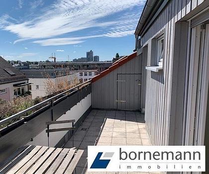 Lichtdurchflutete Dachterrassen-Wohnung Nähe Wöhrder See! 2-Zimmer, Küche, Tageslichtbad!