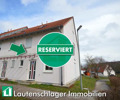 Kapitalanleger aufgepasst! NATO-Reiheneckhaus mit Garage und zusätzlichem Stellplatz nahe Hohenfels