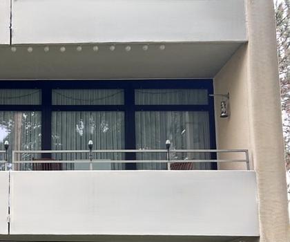 Vermietete 2- Zimmer- Wohnung mit großer Loggia und Garage ...