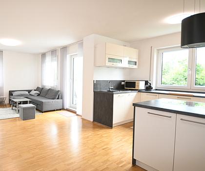 Schicke 3-Zimmer-Wohnung mit Carport-Stellplatz in Deining