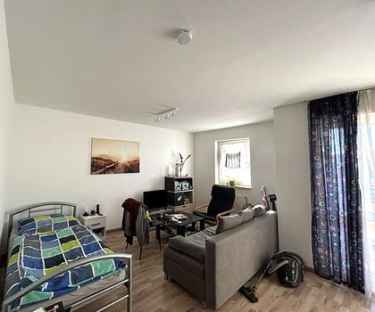 HEGERICH: Helle 1-Zimmer-Wohnung mit Balkon und Tiefgaragenstellplatz in zentraler Lage von Fürth