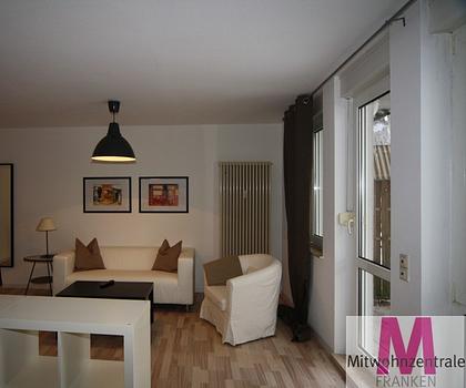 Schön möblierte 1-Zimmer-Wohnung mit kleiner Terasse