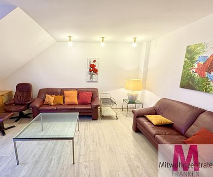 Sehr schöne,helle Dachgeschoss- Wohnung