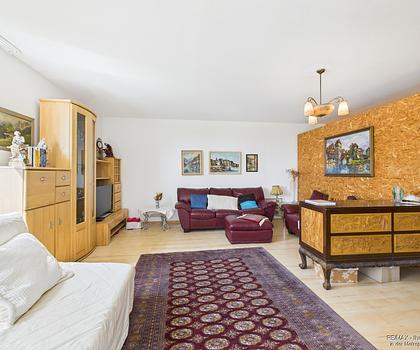 Hell und gut aufgeteilt, Sofortbezug möglich | 3-Zi.-Wohnung mit Loggia