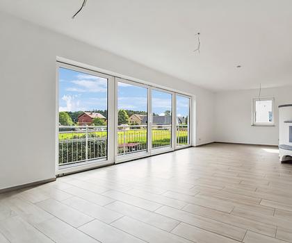 Moderne und großzügige Wohnung mit Einbauküche und Süd-Balkon