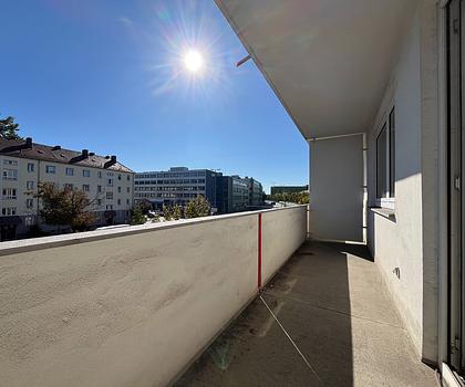 Leerstehend! Renovierungsbedürftige Wohnung mit Balkon 
in Nürnberger Nordstadt

