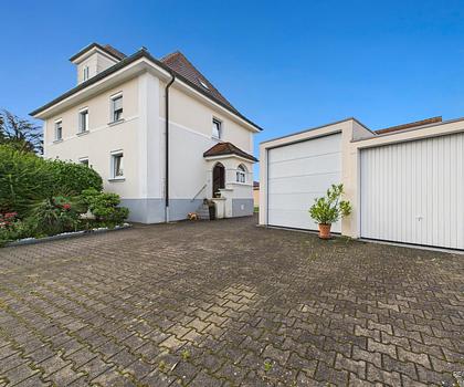 Zweifamilienhaus auch als Einfamilienhaus nutzbar.