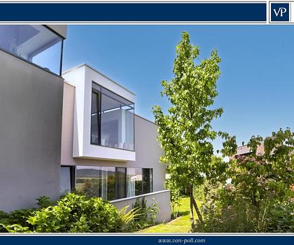 Architektenbungalow, hell, großzügig + luxuriös ausgestattet, Pool, Garage, fantastischer Garten