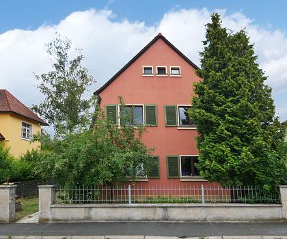 ZWEI Häuser in Top-Lage von Hirschaid