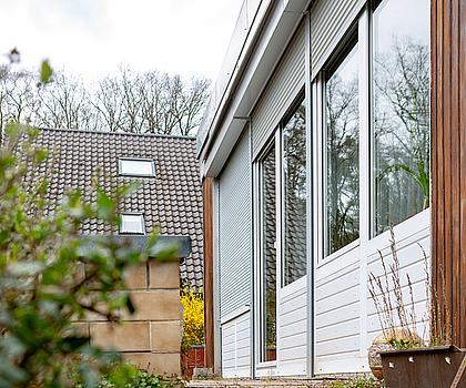 HEGERICH: Potenzialreicher Bungalow mit Garten in Oberasbach!