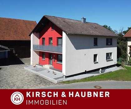 Ein-bis Zweifamilienhaus mit Wirtschaftsgebäude - 
Ideal für Großfamilie und Klein-Unternehmer!  
   Berching - Thann