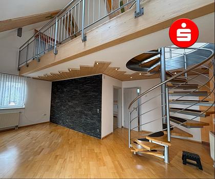 Kein 08/15! Schönes Raum-Ambiente!  3-Zi- Galeriewohnung mit Dachterrasse!