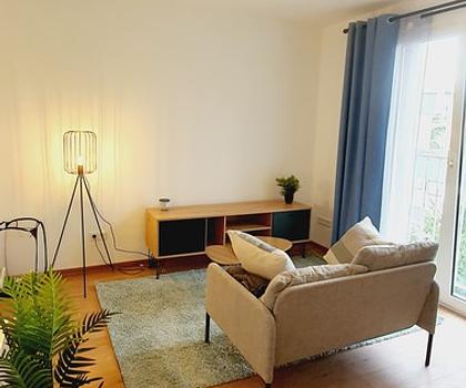 Modern möbliertes 1-Zimmer Apartment nach Renovierung