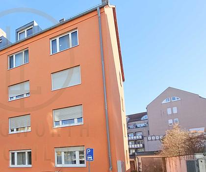 Helle, komplett sanierte 4-Zimmerwohnung in gepflegtem Mehrfamilienhaus!