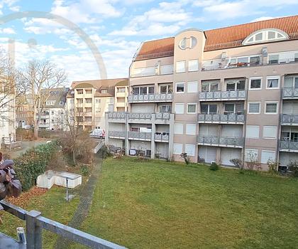 Gut vermietete 2-Zimmerwohnung mit Riesenterrasse als Anlageobjekt!