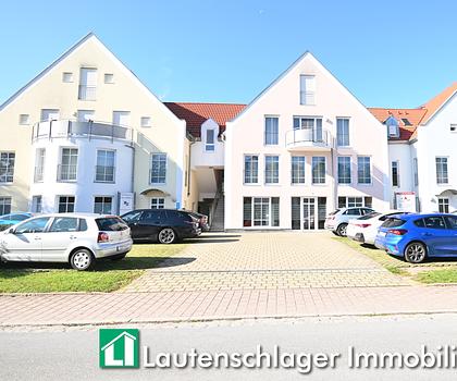 Klein, fein, mein - 1,5-Zimmer-Eigentumswohnung mit Balkon und Tiefgaragenstellplatz in Berching