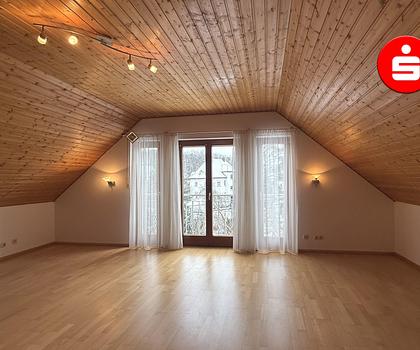 Großzügiges Einfamilienhaus mit Garten, Wintergarten und Sauna in ruhiger Lage