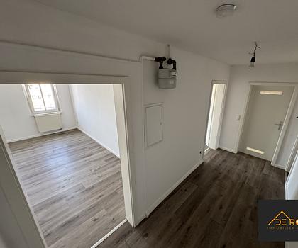 FÜR STADTLIEBHABER - ZENTRALE WOHNUNG - U-BAHN ZU FUSS ERREICHBAR -WG MÖGLICH