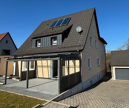 Vielseitiges Wohnhaus mit vielen Möglichkeiten in Henfenfeld !