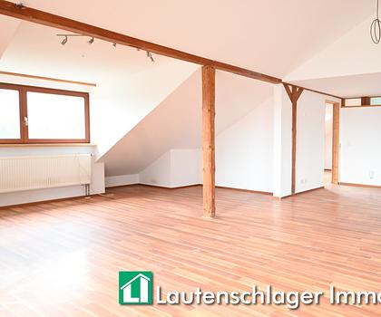 Großzügige 3-Zimmer-Wohnung mit Balkon in Neumarkt, Stadtteil Helena