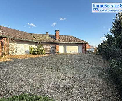 Grundstück mit Altbestand in ruhiger Lage!