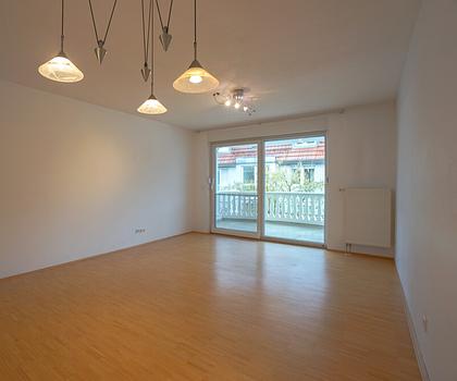 Ihr Logenplatz in der Sonne – 3-Zimmer-Wohnung mit ca. 11 m² großem Südwestbalkon u. Duplexstellplatz