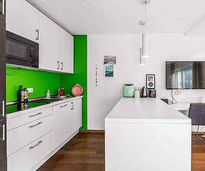 Stilvolle, möblierte 2-Zimmer-Wohnung mit wohlfühlcharakter in zentraler und schöner Lage - Nürnberg