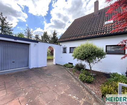 Gepflegte Doppelhaushälfte mit Erweiterungsmöglichkeit, in Nbg Eibach