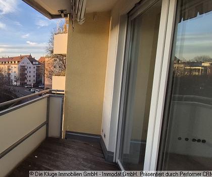 *** Topwohnung: Citylage mit Burgblick und Balkon