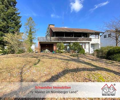 Liebhaber-Architektenhaus mit Potenzial auf großem Traumgrundstück in Altdorf-OT 
