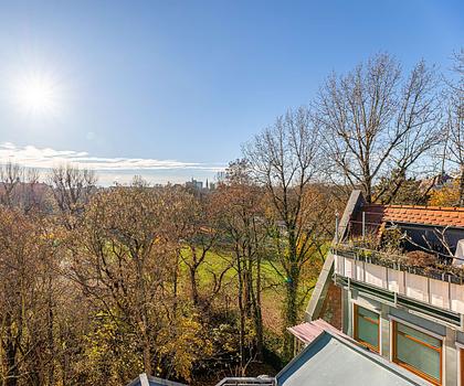 HEGERICH: Extravagante Maisonettewohnung mit herrlicher Dachterrasse in Nürnberg-St.-Johannis