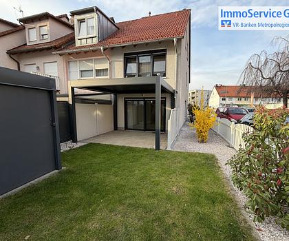 Sofort verfügbar! Geschmackvolles Reiheneckhaus mit Carport-Stellplatz im Nürnberger Süden