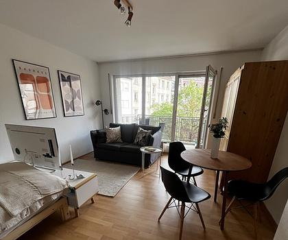 Helle und moderne Wohnung mit großem Balkon direkt am Fürther Mare