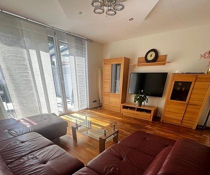 Exklusives Wohnen am Tillypark Hochwertig möbliertes Haus