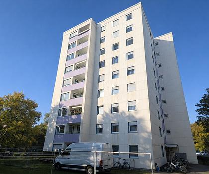 Attraktive, renovierte 3-Zimmer-Wohnung 
mit Balkon und Weitblick