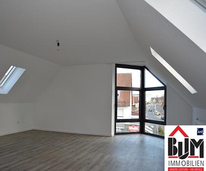 *Renoviert - hell - Büro - frei - Dusche/WC - provisionsfrei*