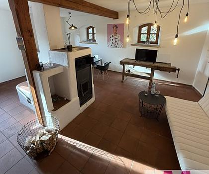 Freistehendes Haus im Grünen mit Weiherblick  ideal für Gruppen bis 9 Personen