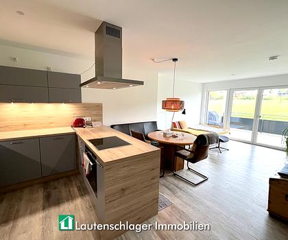 Greenliving in Ludersheim!
Topmoderne 2-Zimmer-Wohnung mit
2 Carport-Stellplätzen bei Altdorf