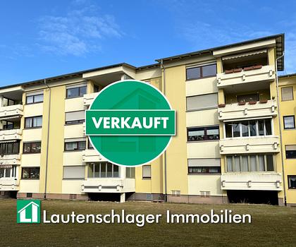 Ihr neues Renovierungsprojekt: 4,5-Zimmer-Wohnung mit Loggia und TG-Stellplatz in der EFA-Straße.